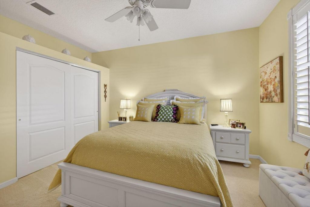 8184 Sandpiper Way, West Palm Beach, FL 33412 Photo