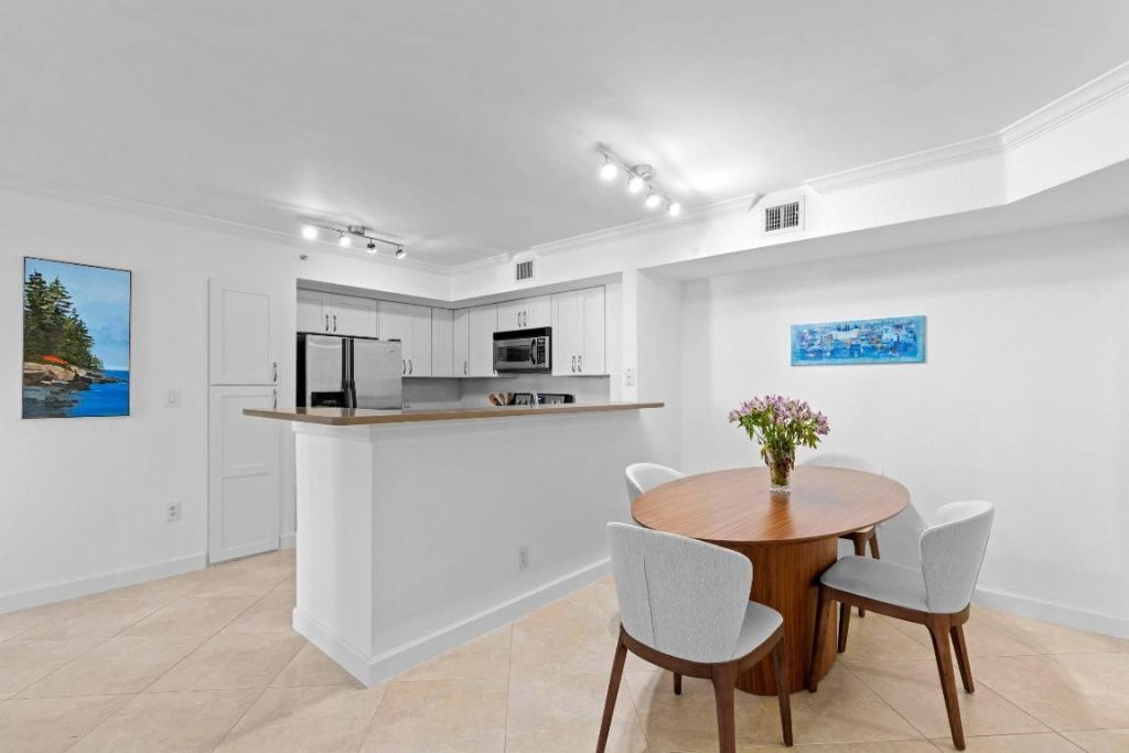 1801 N Flagler Drive, Unit 303, West Palm Beach, FL 33407 Photo