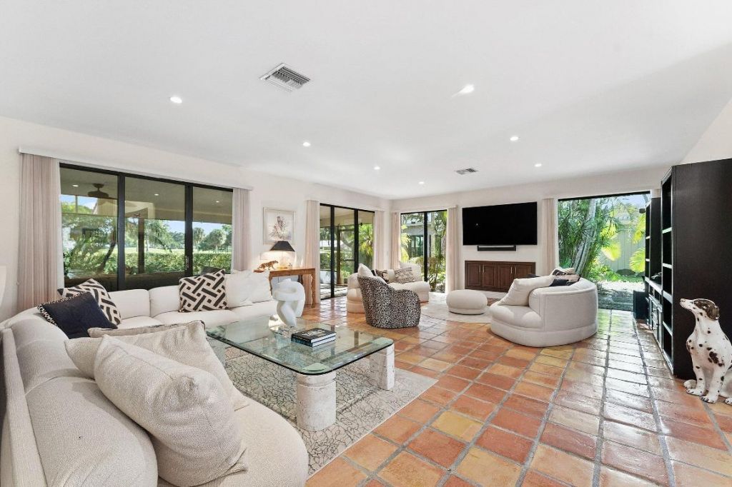 39 Estate Drive, Boynton Beach, FL 33436 Photo