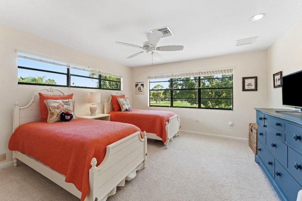 39 Estate Drive, Boynton Beach, FL 33436 Photo