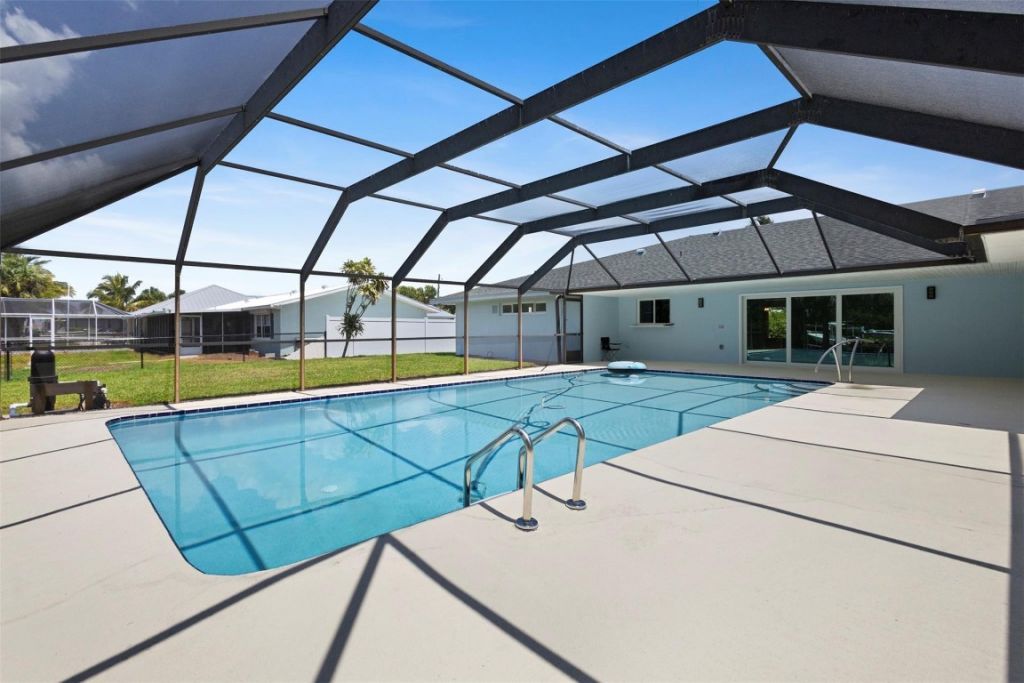 1709 Rio Vista Dr, Hutchinson Island, FL 34949 Photo