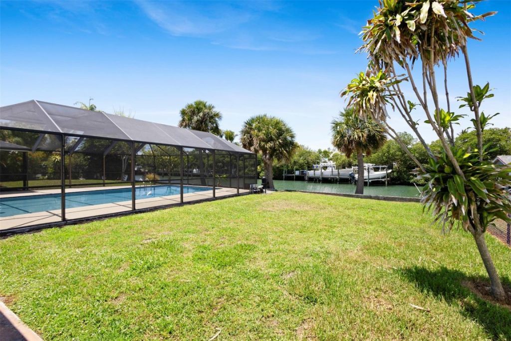 1709 Rio Vista Dr, Hutchinson Island, FL 34949 Photo