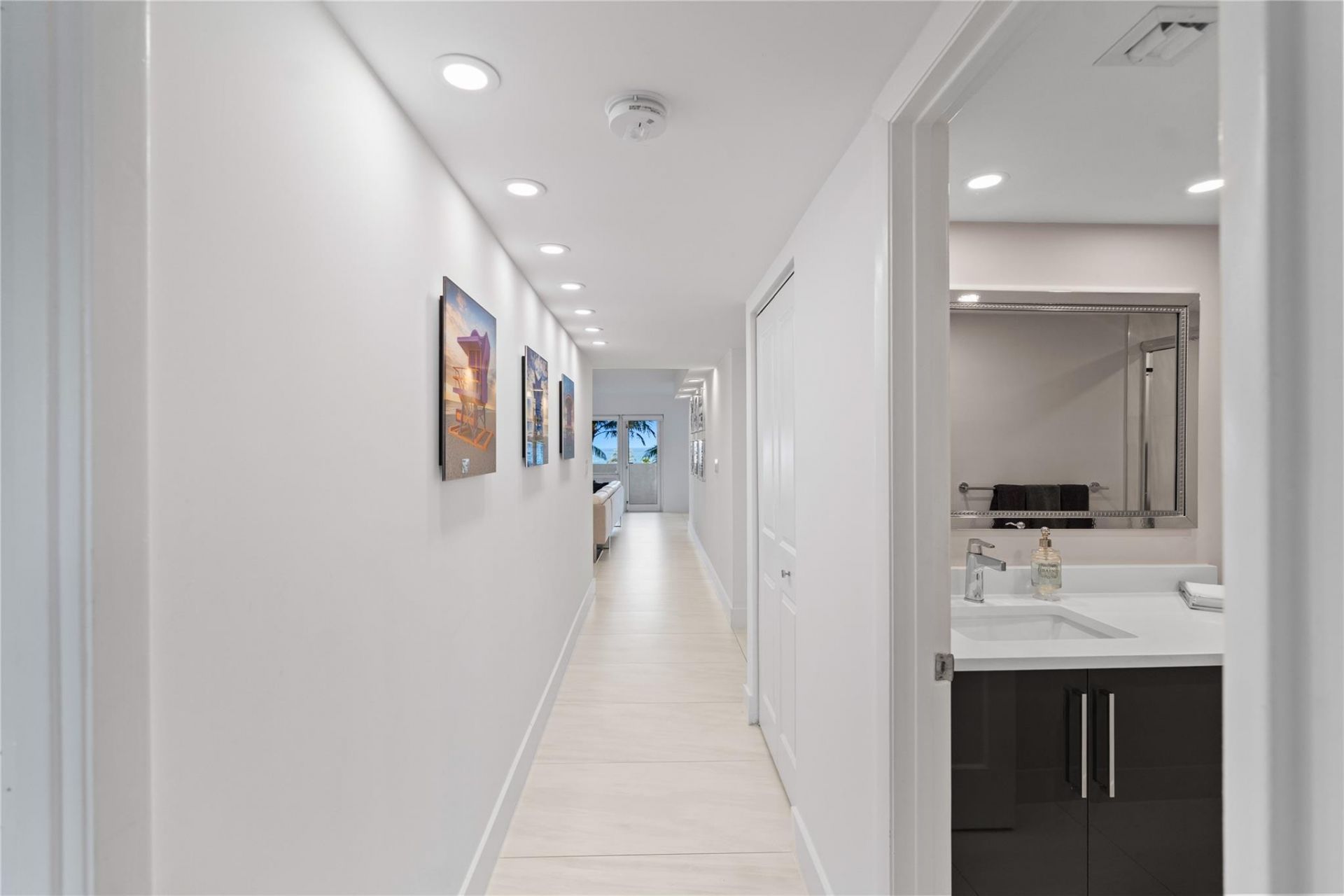 4900 N Ocean Boulevard, Unit 412, Lauderdale by the Sea, FL 33308 Photo