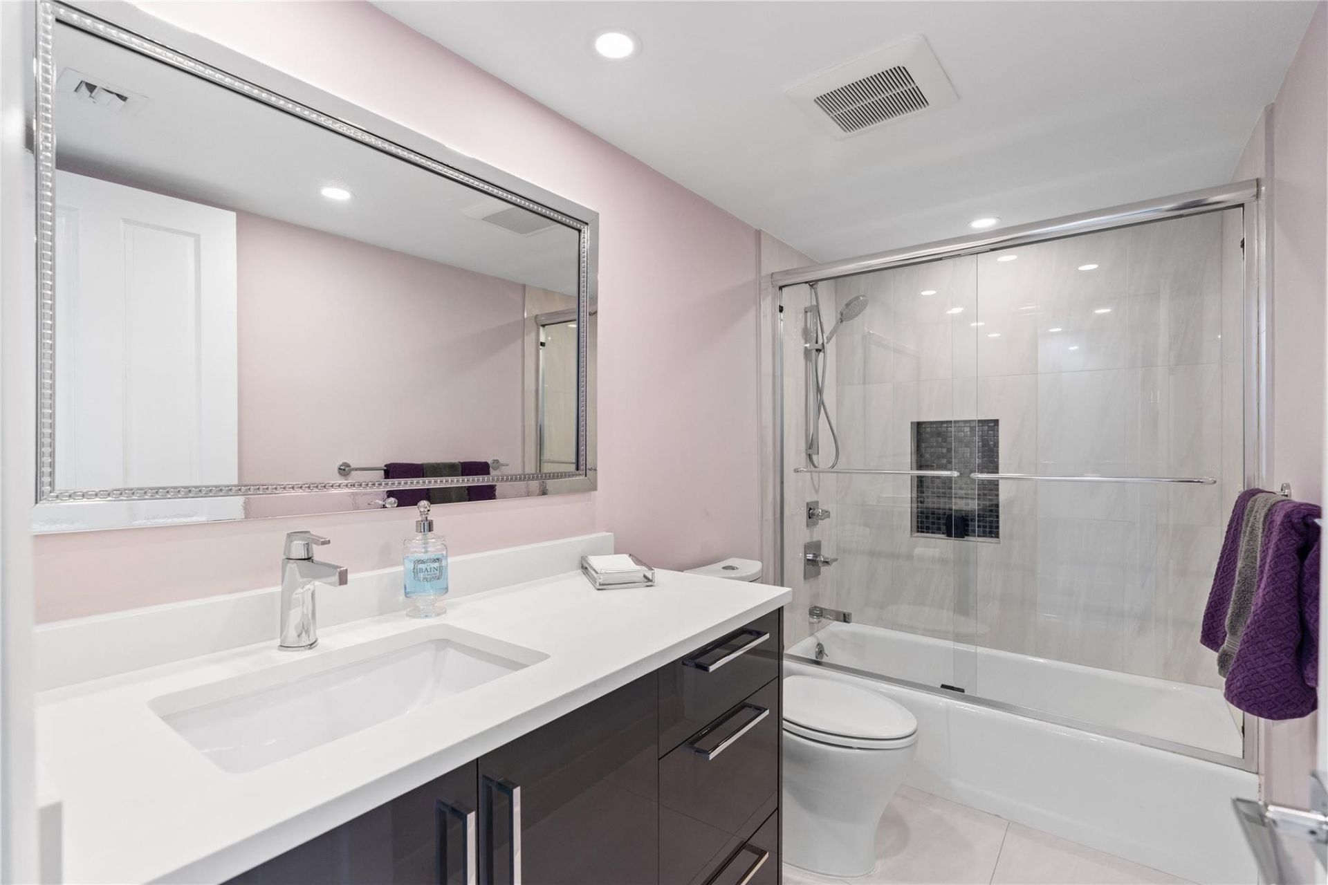 4900 N Ocean Boulevard, Unit 412, Lauderdale by the Sea, FL 33308 Photo