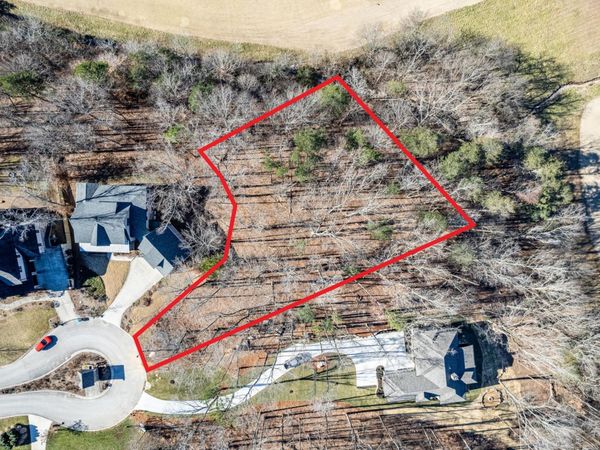 868 Dry Branch Court, Chattanooga, TN 37419