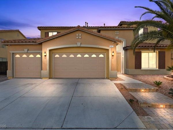 5837 Ponderosa Verde Place, Las Vegas, NV 89131