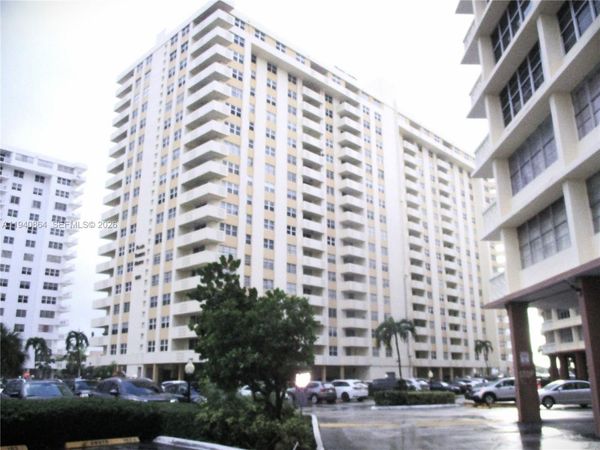 1825 S Ocean Dr, Unit 609, Hallandale Beach, FL 33009