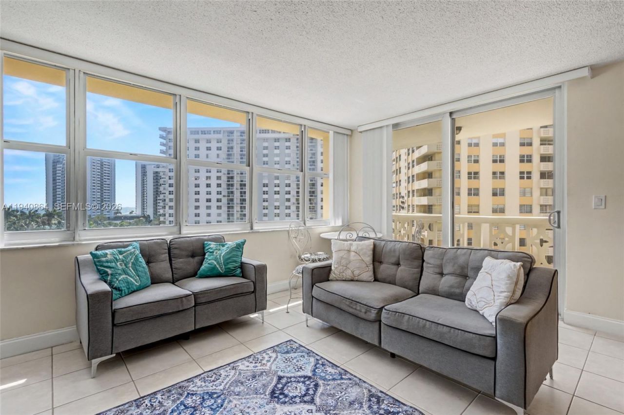 1825 S Ocean Dr, Unit 609, Hallandale Beach, FL 33009 Photo