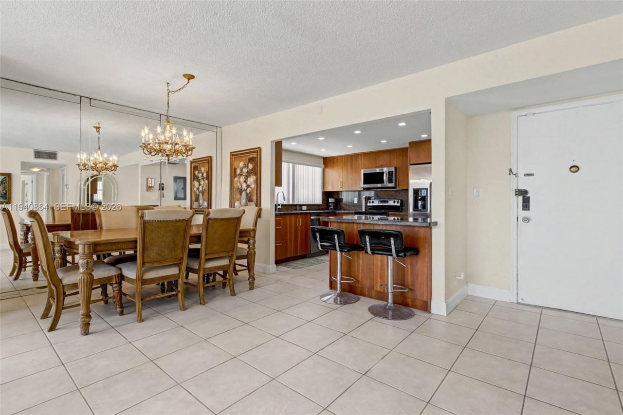 1825 S Ocean Dr, Unit 609, Hallandale Beach, FL 33009 Photo