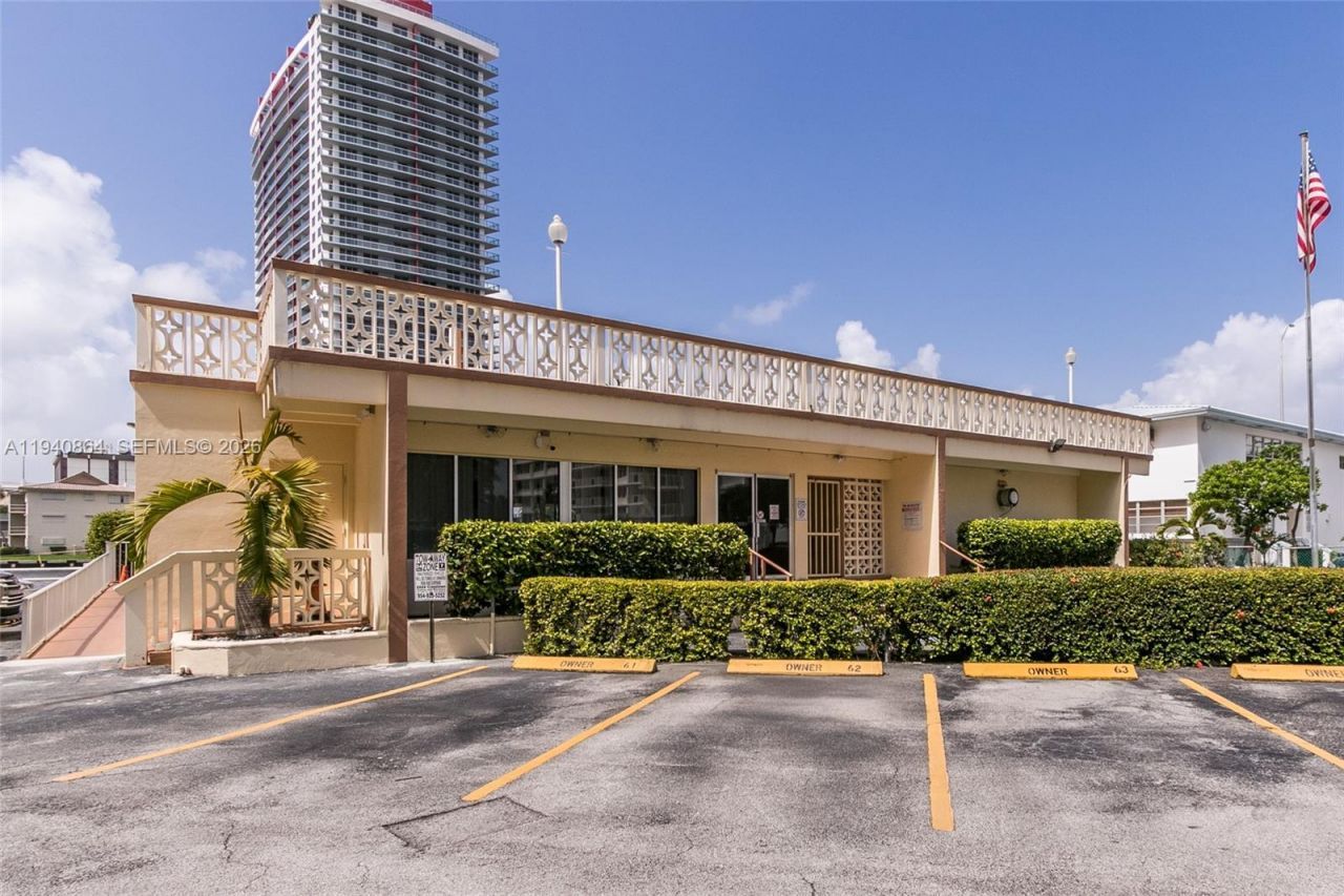 1825 S Ocean Dr, Unit 609, Hallandale Beach, FL 33009 Photo