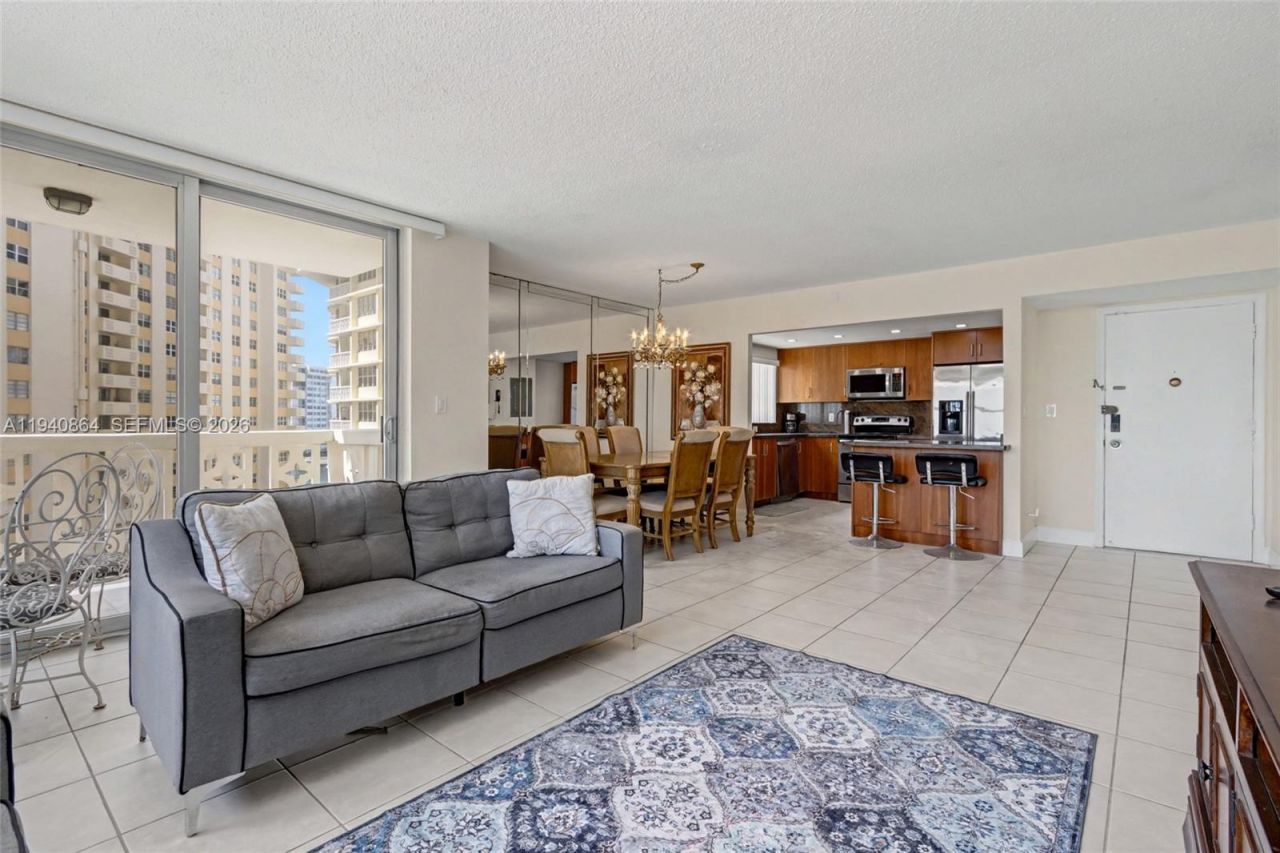 1825 S Ocean Dr, Unit 609, Hallandale Beach, FL 33009 Photo