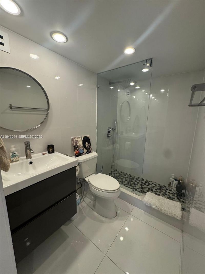 2150 Sans Souci Blvd, Unit B1611, North Miami, FL 33181 Photo