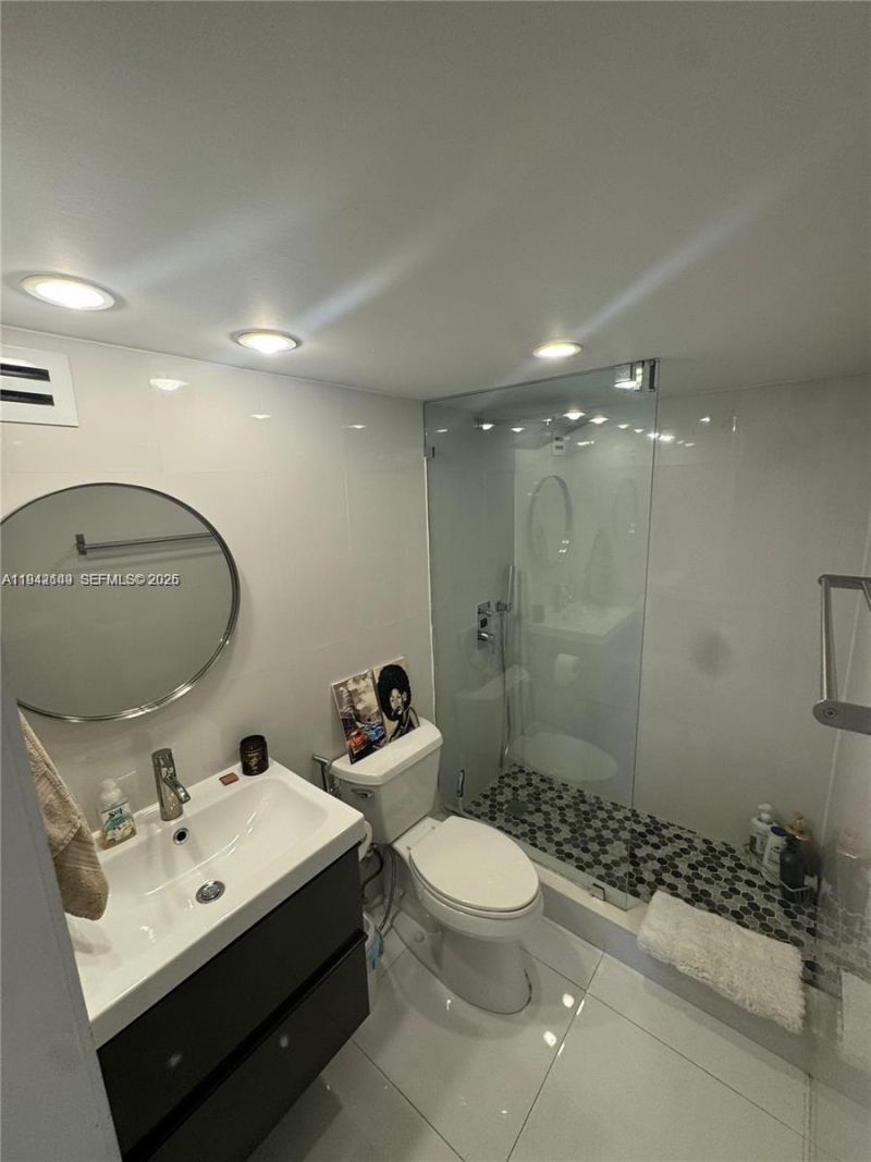 2150 Sans Souci Blvd, Unit B1611, North Miami, FL 33181 Photo