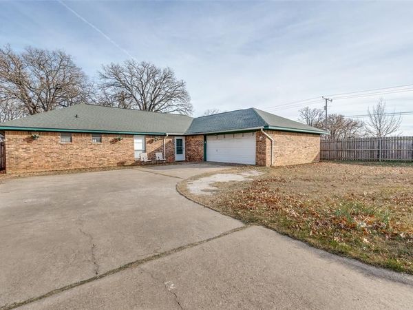 1509 Springbrook Street, Corinth, TX 76210
