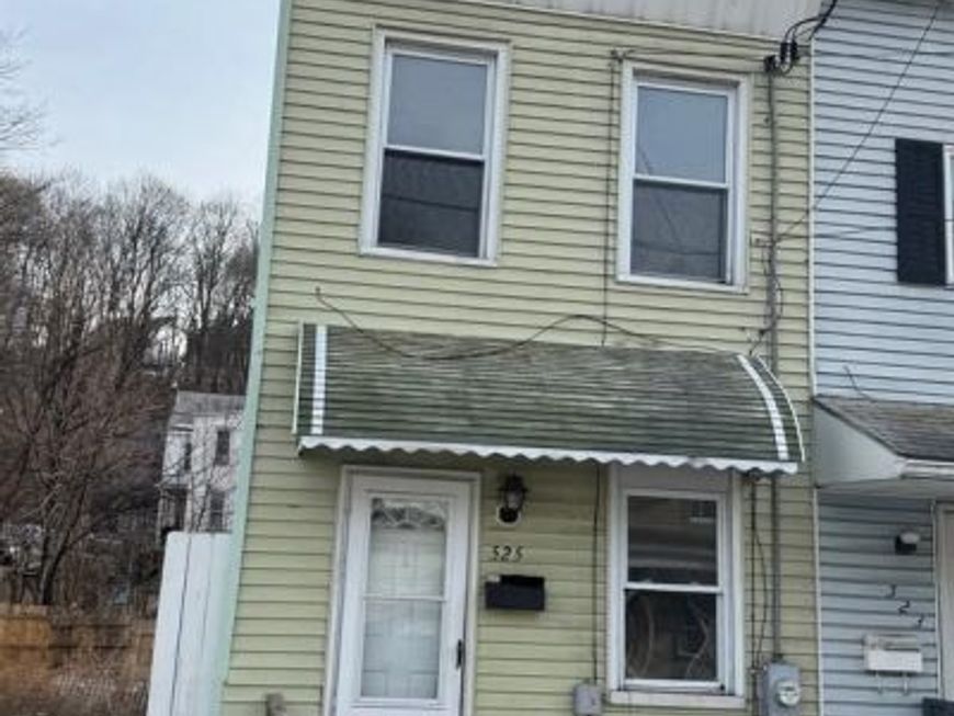 525 E Market Street, Pottsville, PA 17901 Main Photo