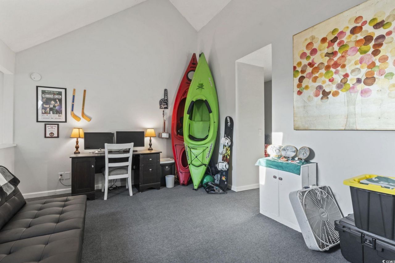 421 Cambridge Circle Photo 22