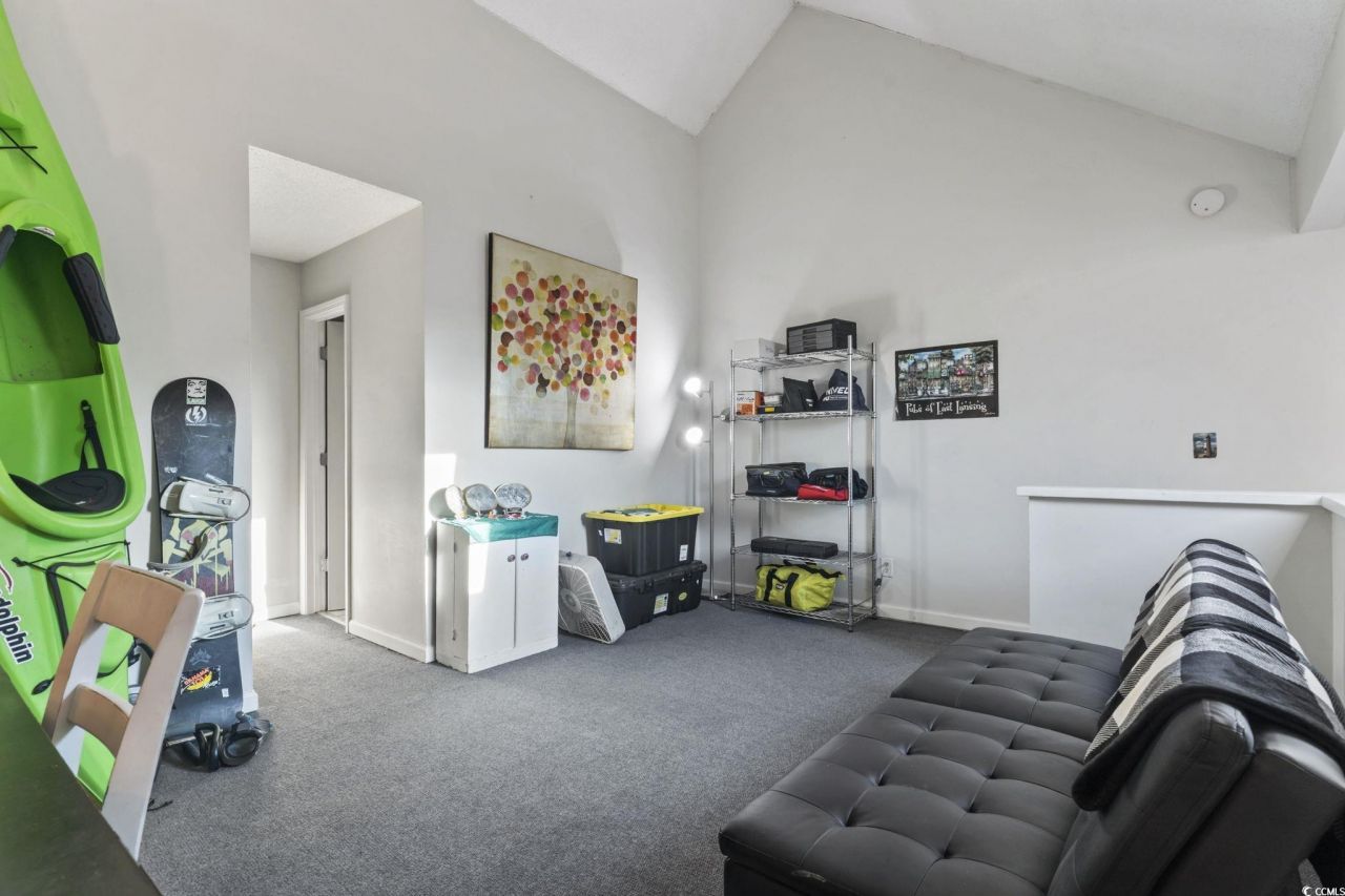 421 Cambridge Circle Photo 23