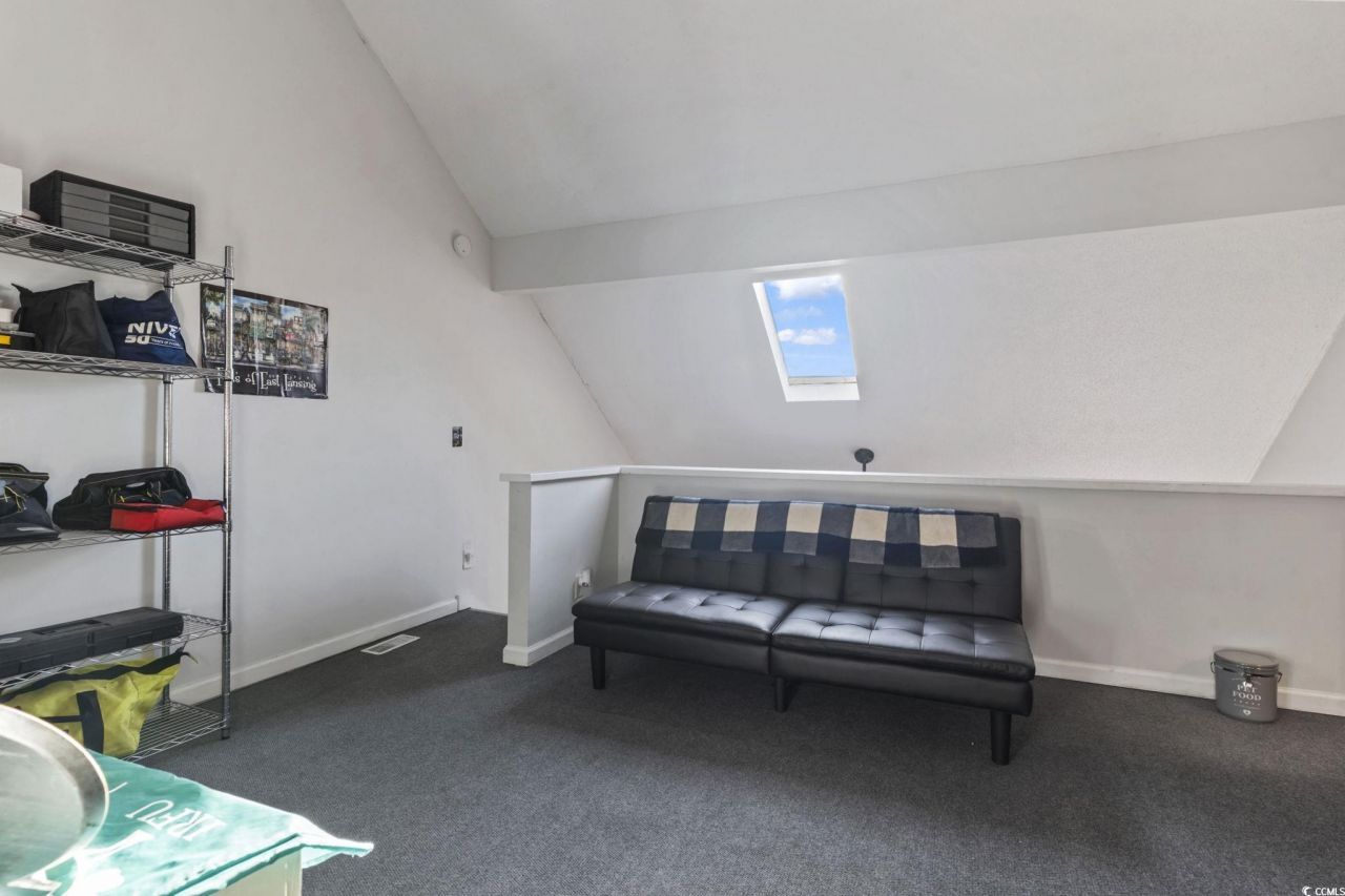 421 Cambridge Circle Photo 24