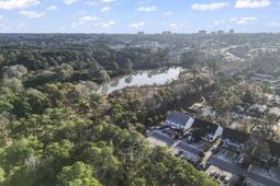 421 Cambridge Circle photo 4