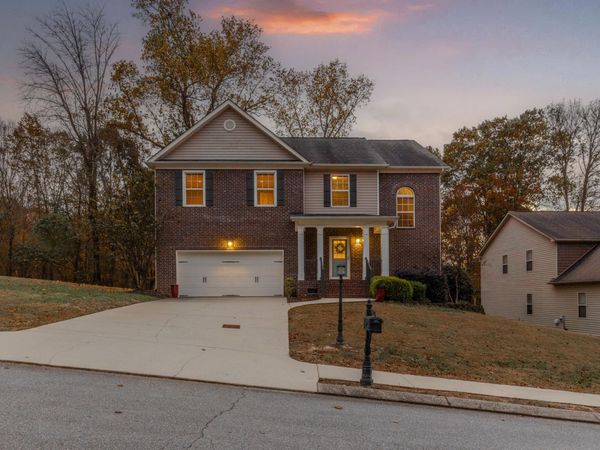 7160 Neville Drive, Ooltewah, TN 37363