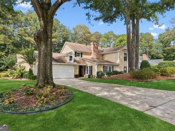 115 Great Oaks Lane, Roswell, GA 30075