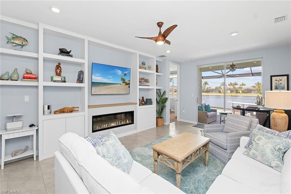 14595 Edgewater Cir, Naples, FL 34114 Main Photo