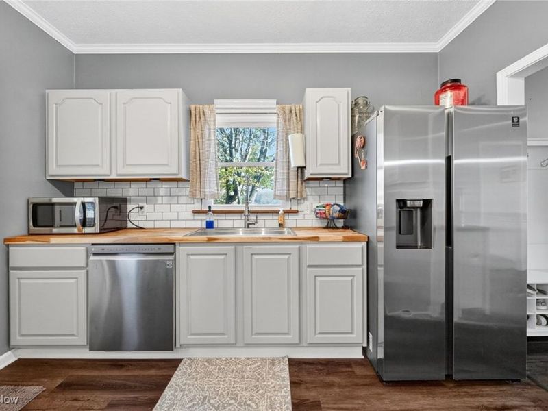 304 Elm Street, Amherst, OH 44001 Photo 17