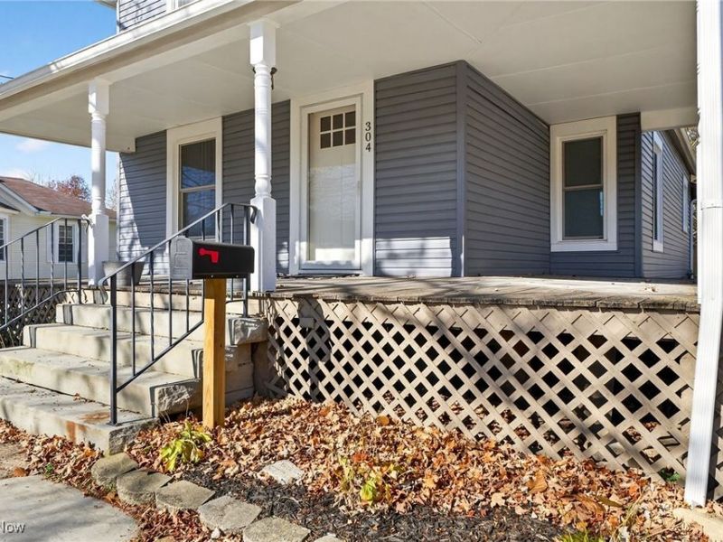 304 Elm Street, Amherst, OH 44001 Photo 3