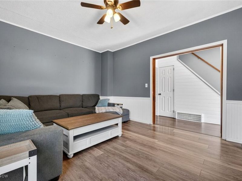 304 Elm Street, Amherst, OH 44001 Photo 8