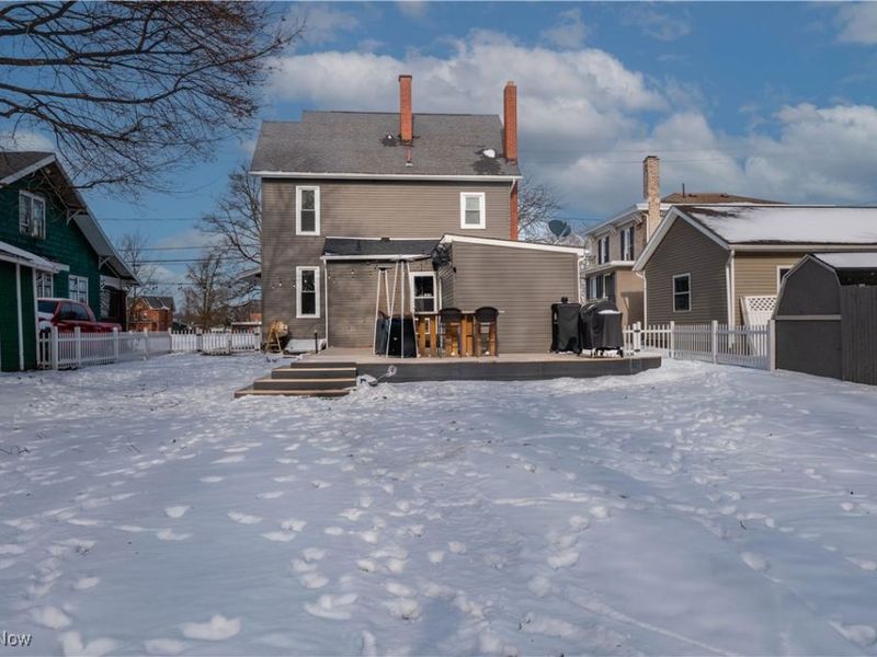 408 E Gorgas Street, Louisville, OH 44641 Photo 6