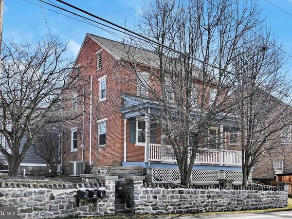 2093 NEW DANVILLE PIKE, LANCASTER, PA 17603