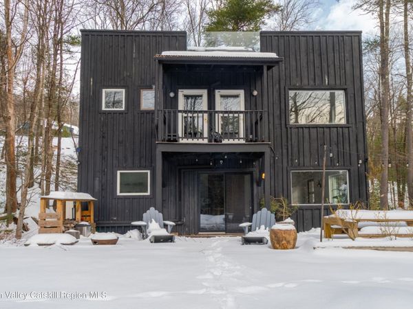 15 Lake View Drive, Lake Hill, NY 12448