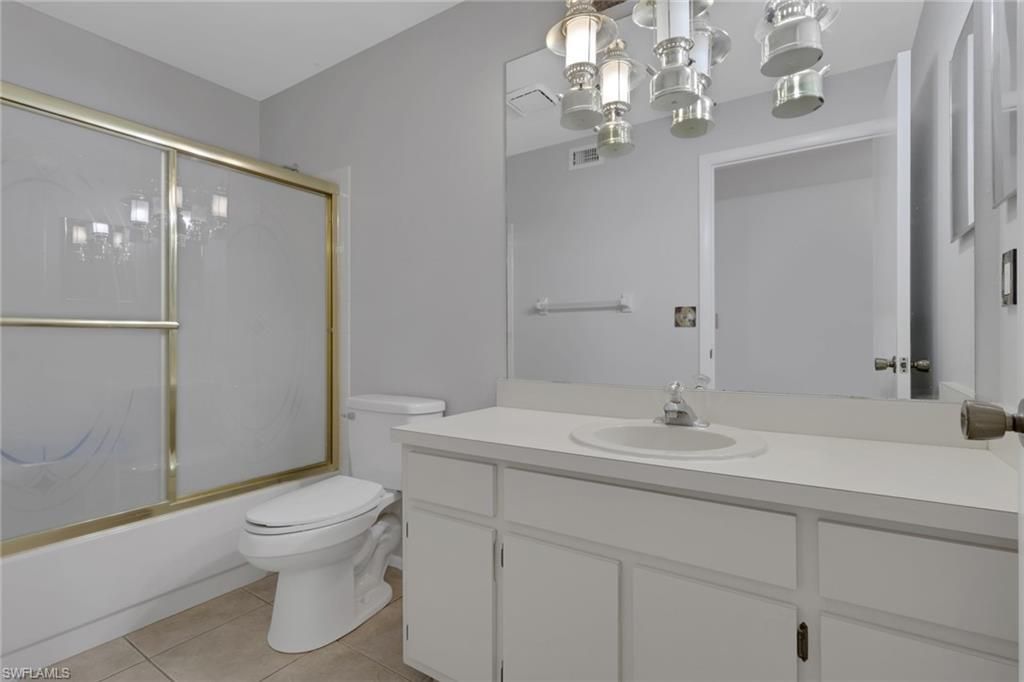 8151 S Woods Cir, Unit 12, Fort Myers, FL 33919 Photo