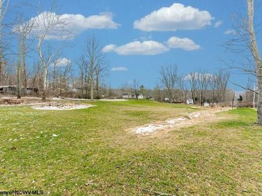 202 Norway Loop Road, Fairmont, WV 26554