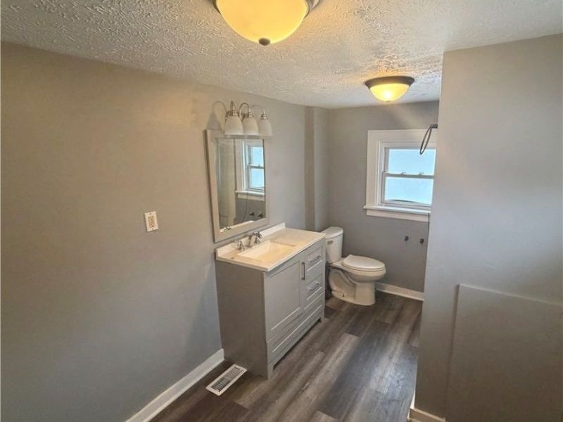 1138 7th Avenue, Akron, OH 44306 Photo 4