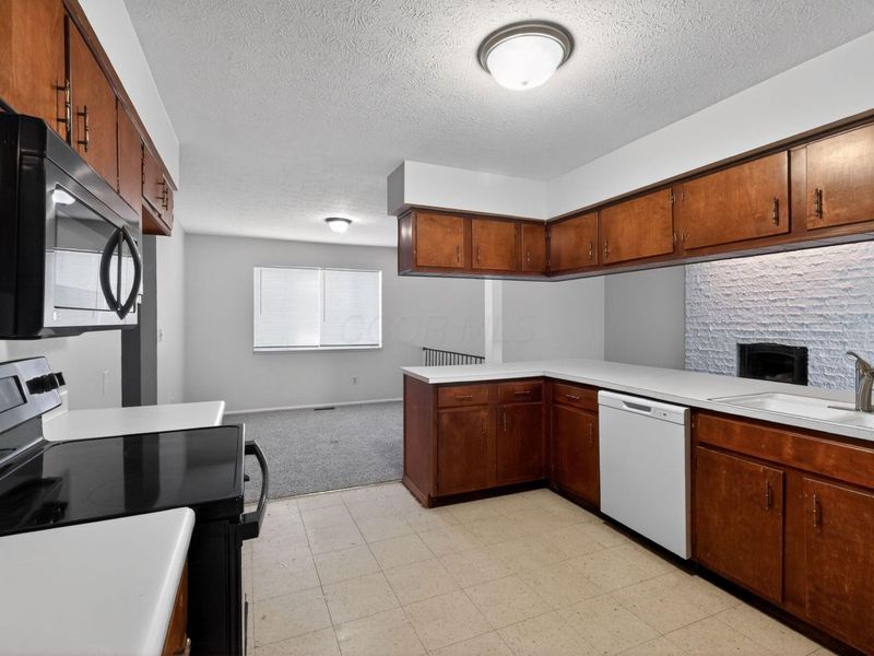 204 Barcelona Avenue, Westerville, OH 43081 Photo 15