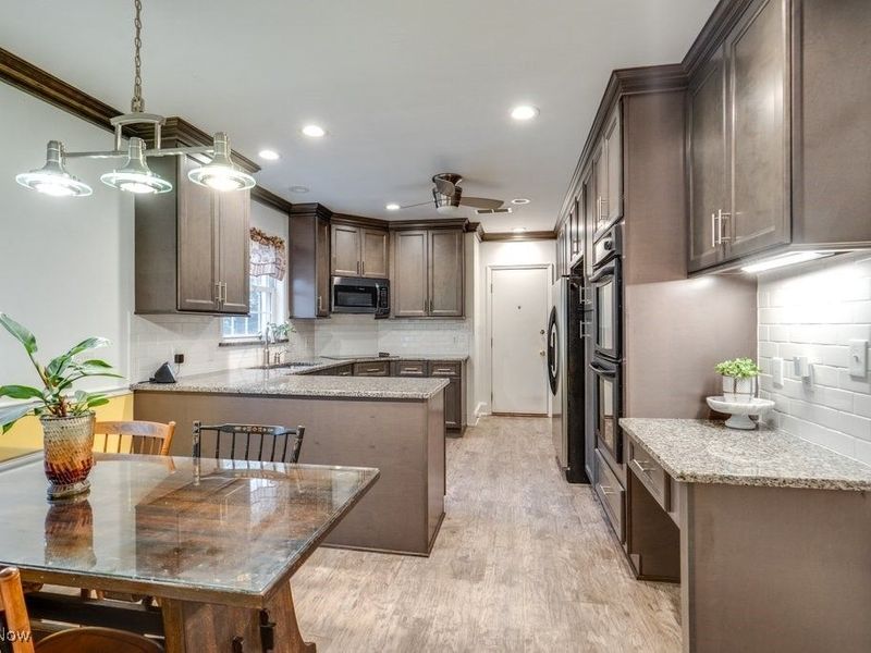 505 Ridgecrest Road, Akron, OH 44303 Photo 10