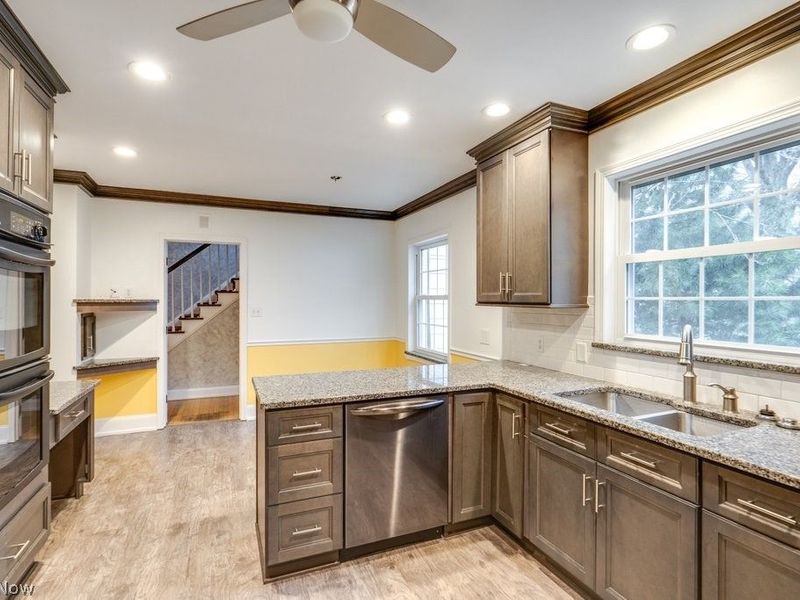 505 Ridgecrest Road, Akron, OH 44303 Photo 10