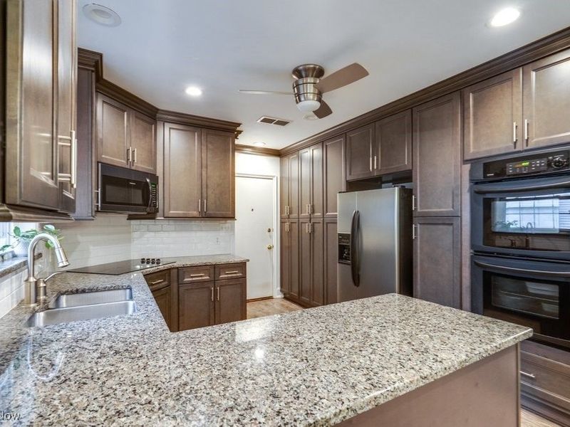 505 Ridgecrest Road, Akron, OH 44303 Photo 12