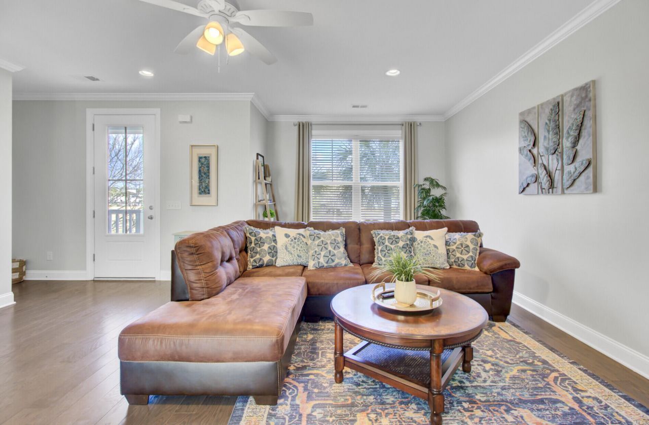 1543 Prince Edward Street Photo 15