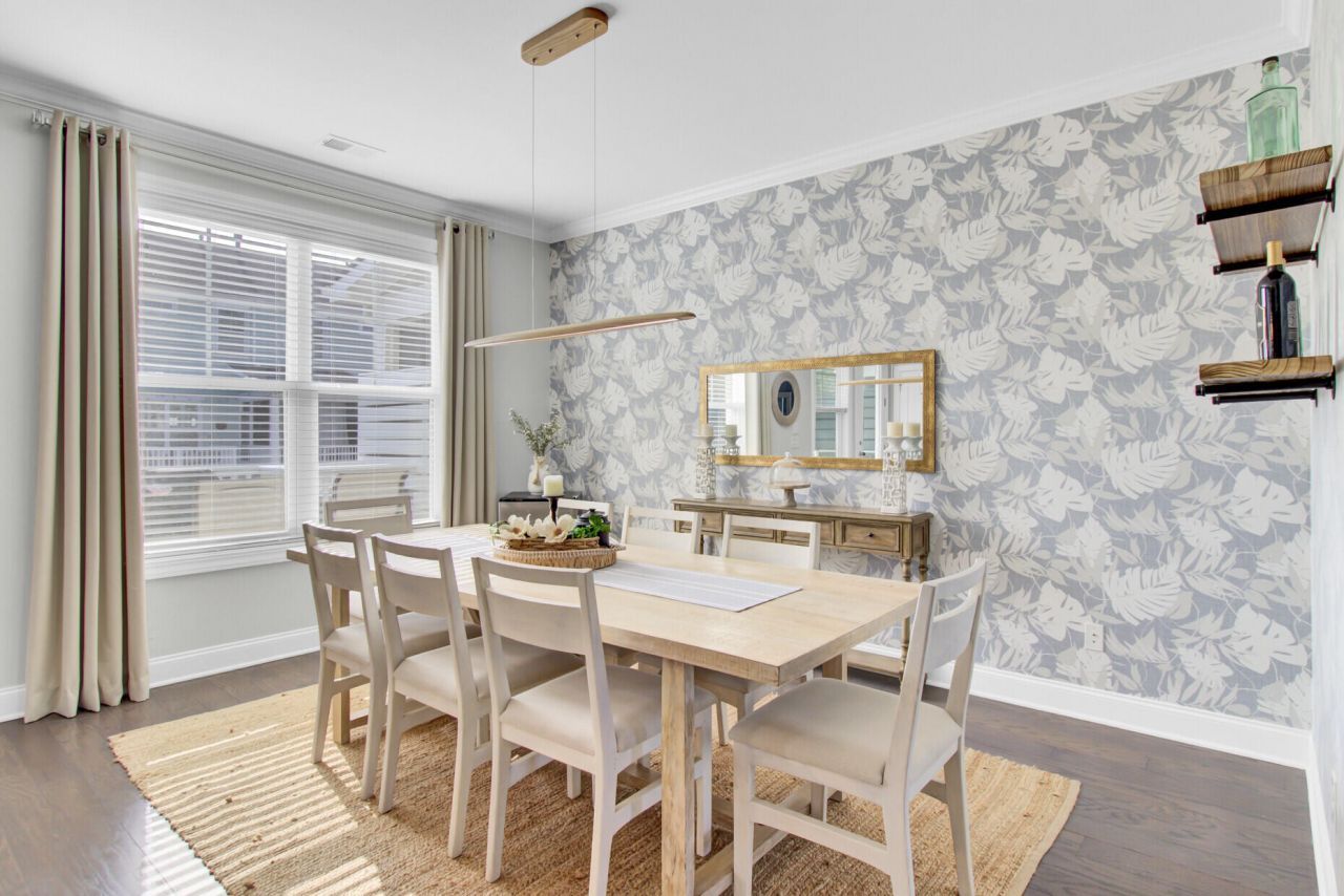 1543 Prince Edward Street Photo 17