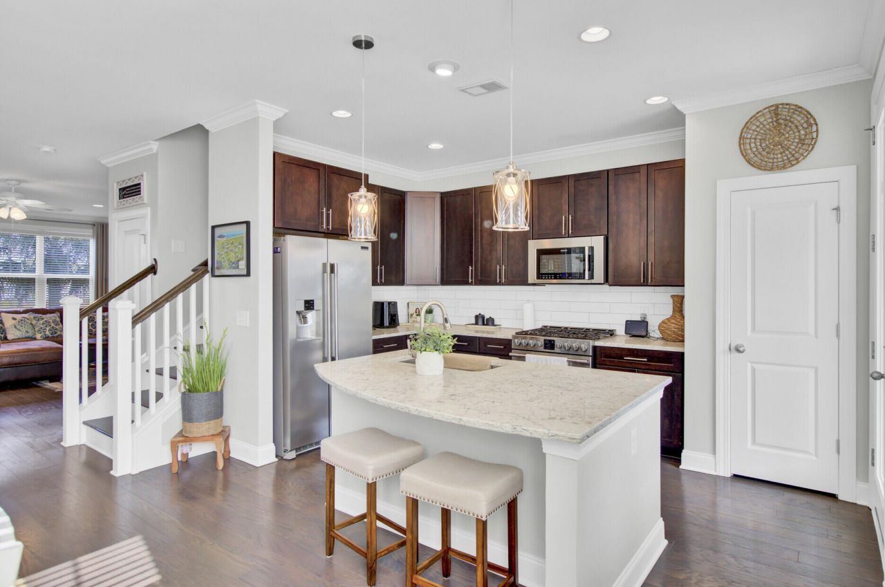 1543 Prince Edward Street Photo 19