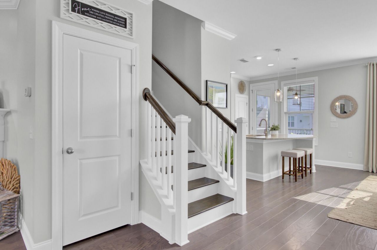 1543 Prince Edward Street Photo 28