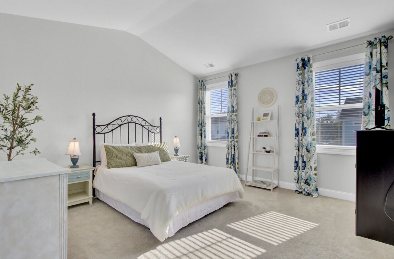 1543 Prince Edward Street Photo 31