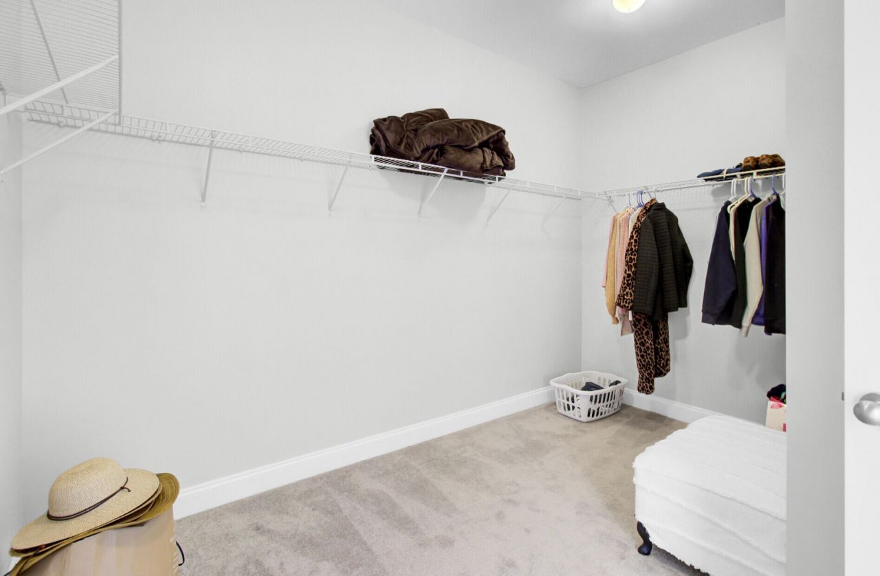 1543 Prince Edward Street Photo 34