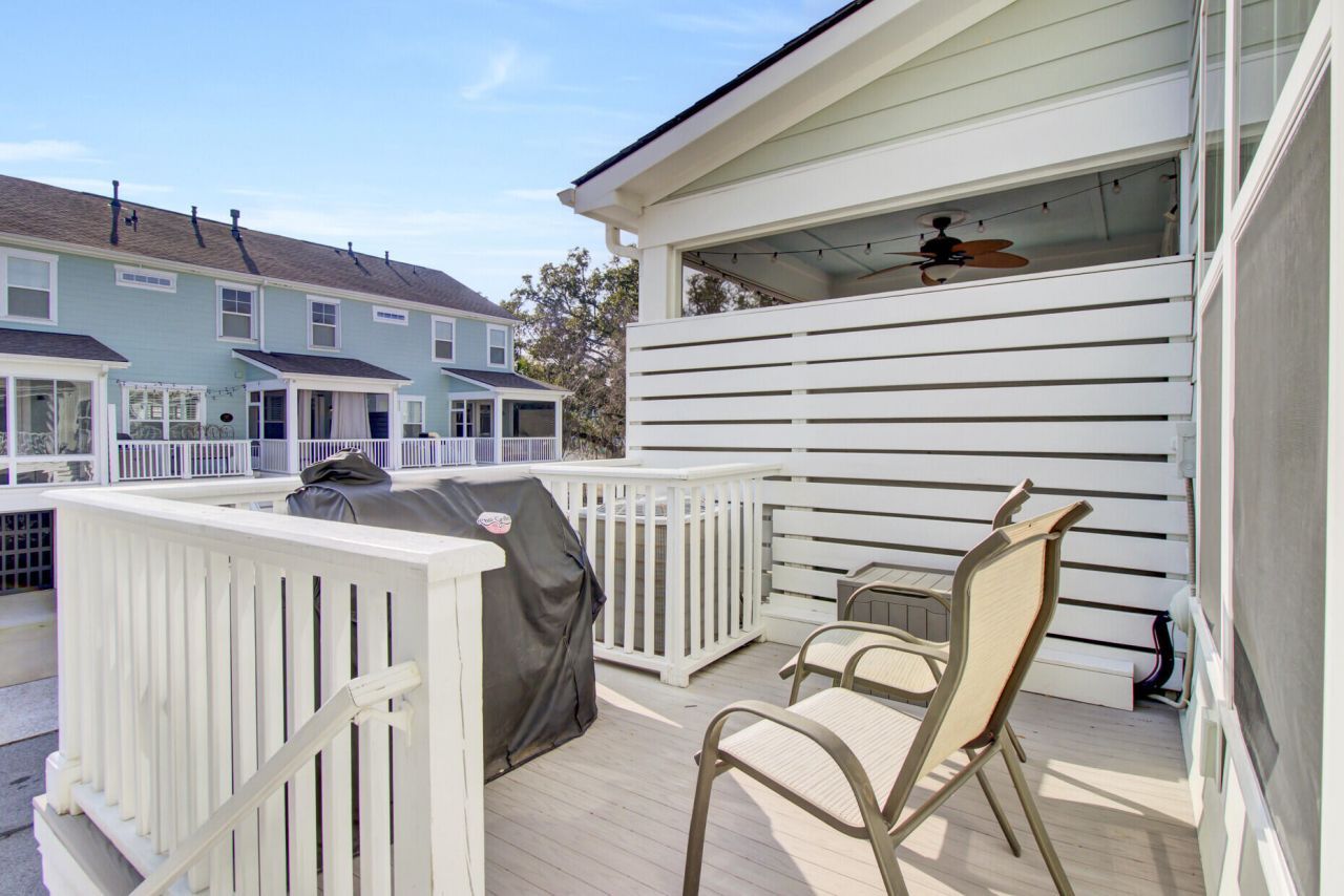 1543 Prince Edward Street Photo 52