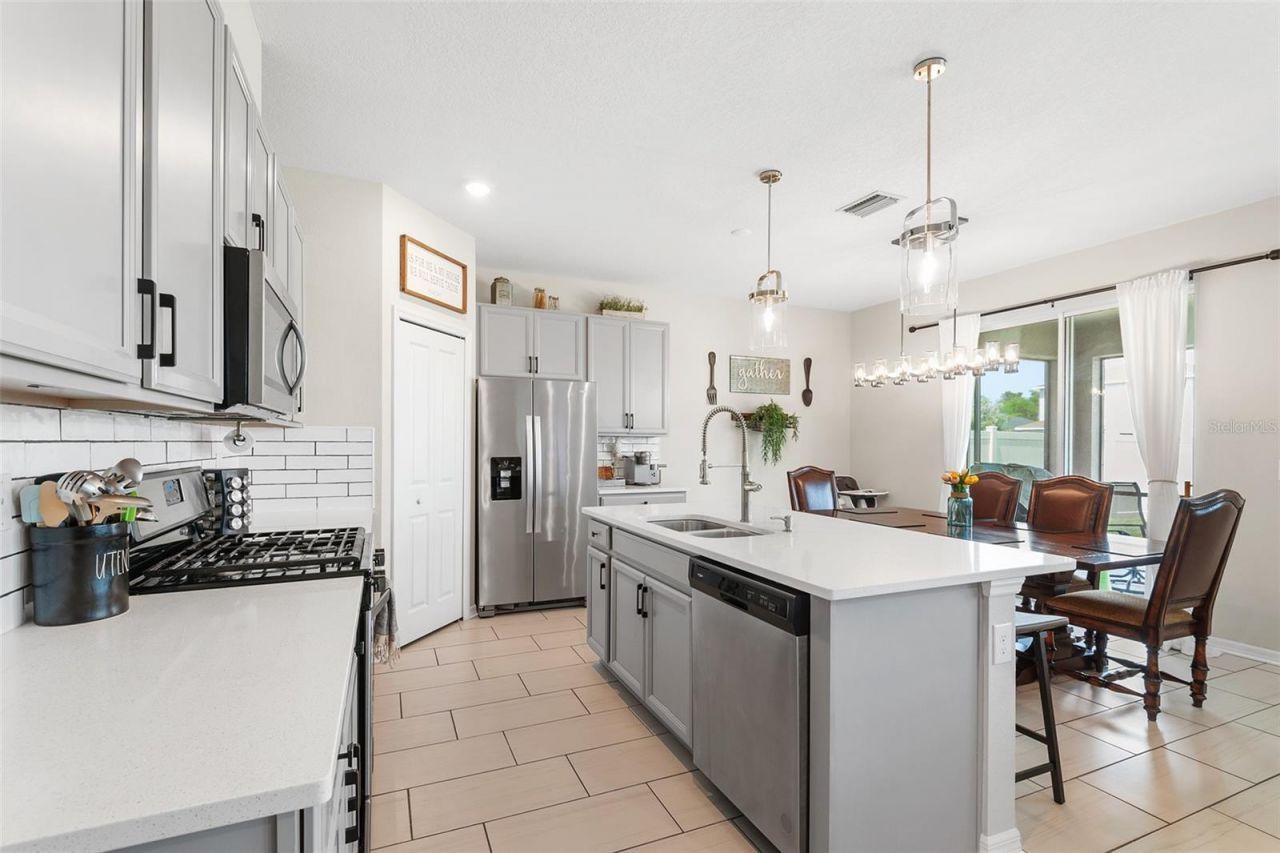 9906 Colorado Place, Palmetto, FL 34221 Photo