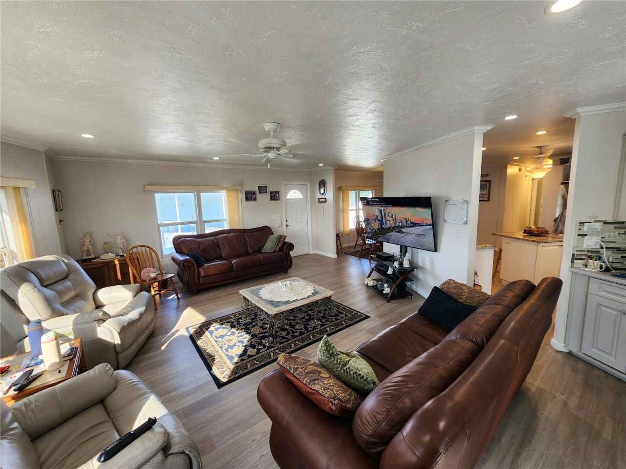 808 53rd Avenue E, Unit 18, Bradenton, FL 34203 Photo