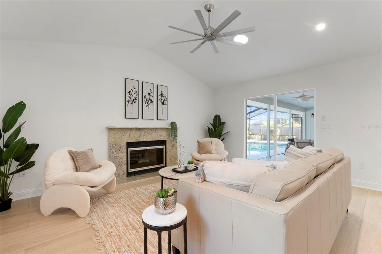 393 Flamingo Drive, Venice, FL 34285 Photo