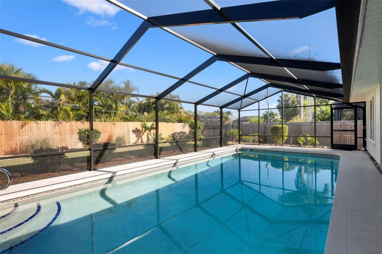 393 Flamingo Drive, Venice, FL 34285 Photo